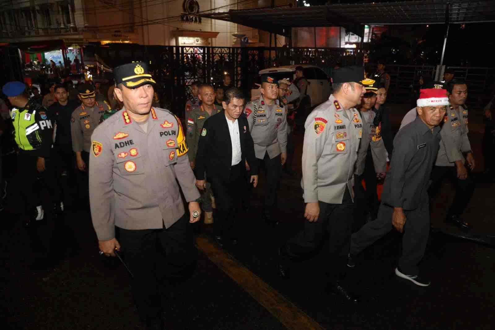 Tinjau Misa Malam Natal, Pj Wako Pastikan Peribadatan Khidmat