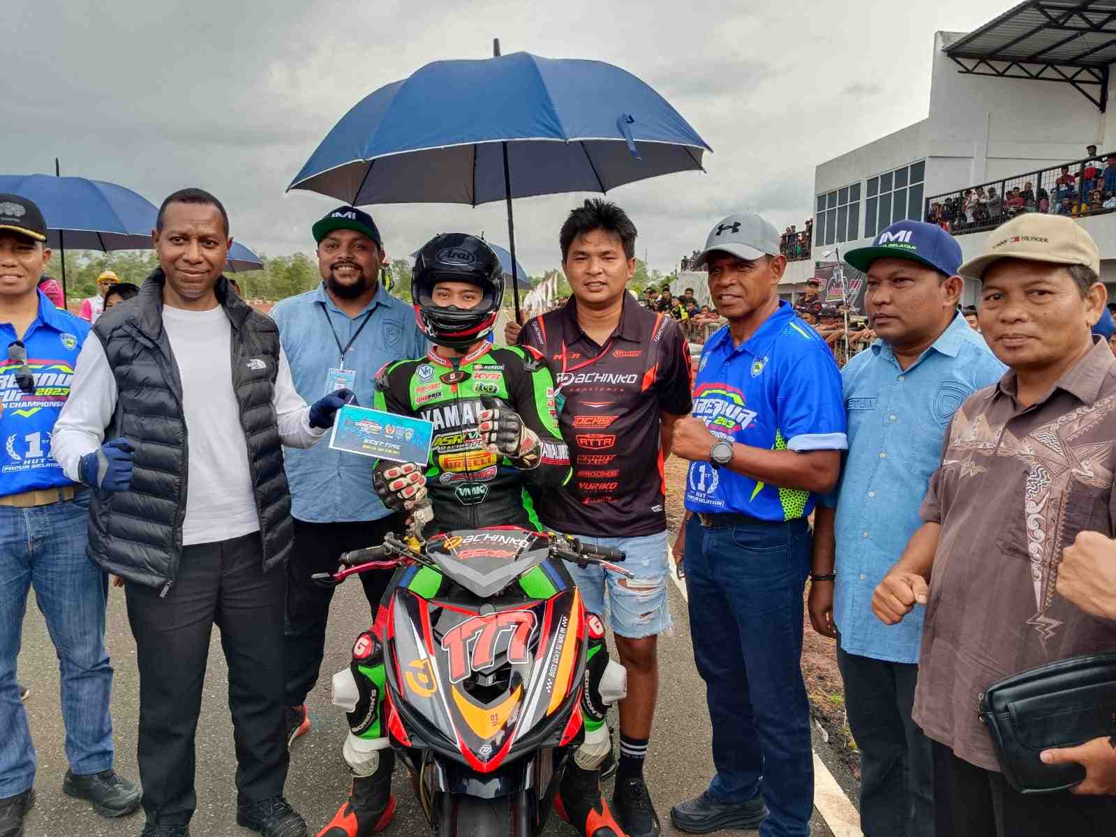 Apolo Safanpo Buka Babak Final Road Race Gubernur Papua Selatan Cup 2023 