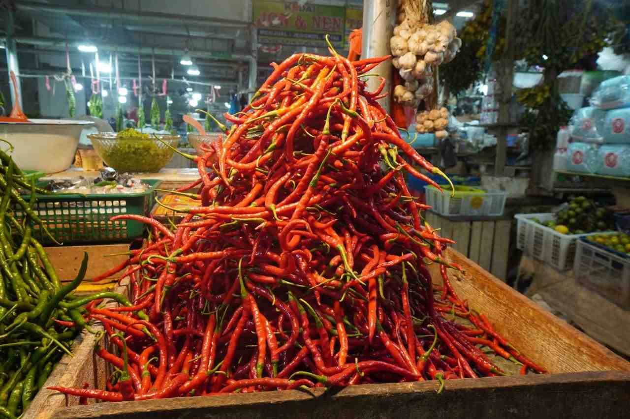 Pasokan Lancar, Harga Cabai Merah Turun Hampir Rp15 Ribu