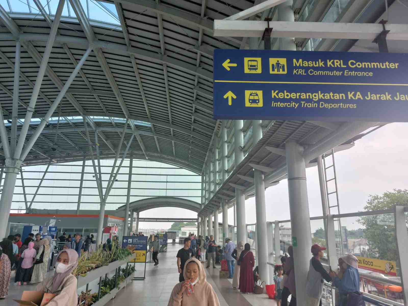 Selama 11 Hari Arus Nataru, Sembilan Ribu Pemudik Menggunakan Stasiun Bekasi