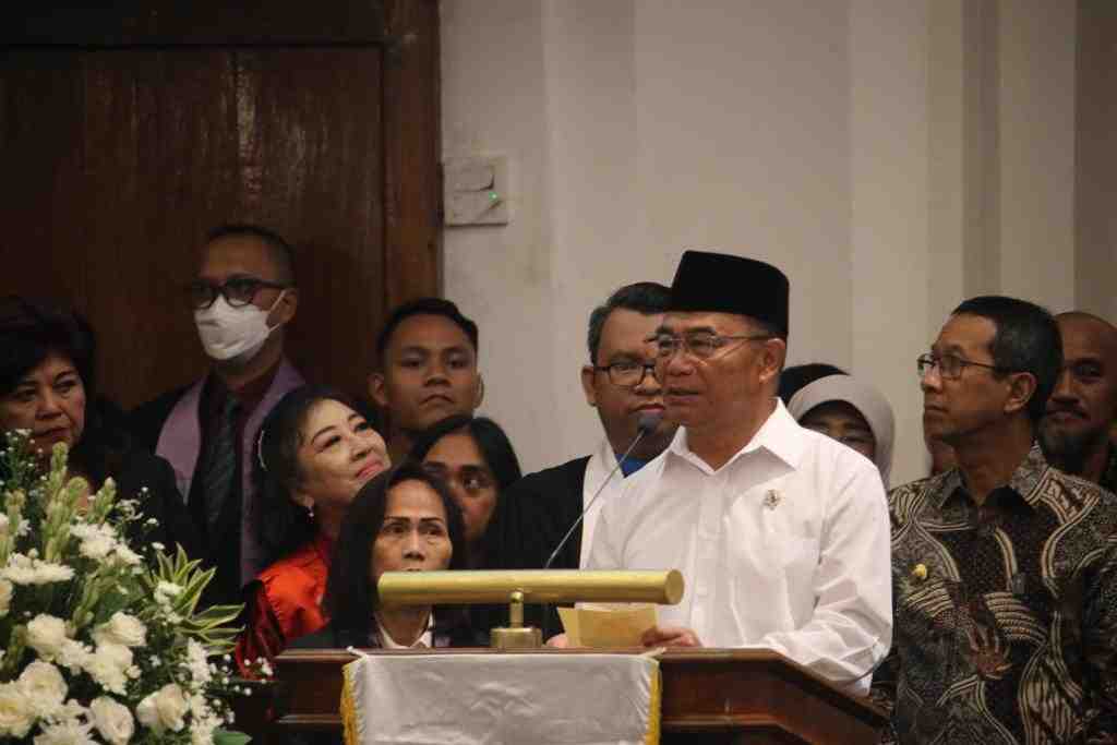 Menko PMK Tinjau Tiga Gereja di Jakarta, Pastikan Umat Kristiani Beribadah dengan Baik