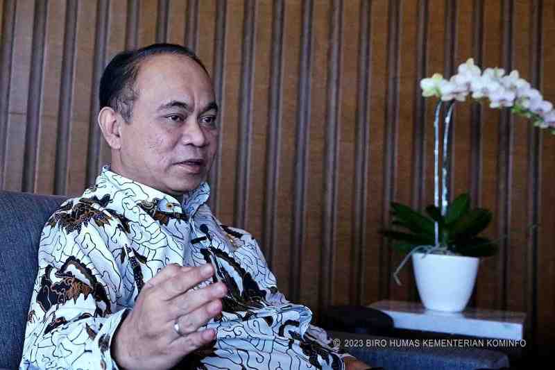 [SIARAN PERS] Menkominfo: BTS 4G Dukung Pengamanan Pos Lintas Batas Negeri