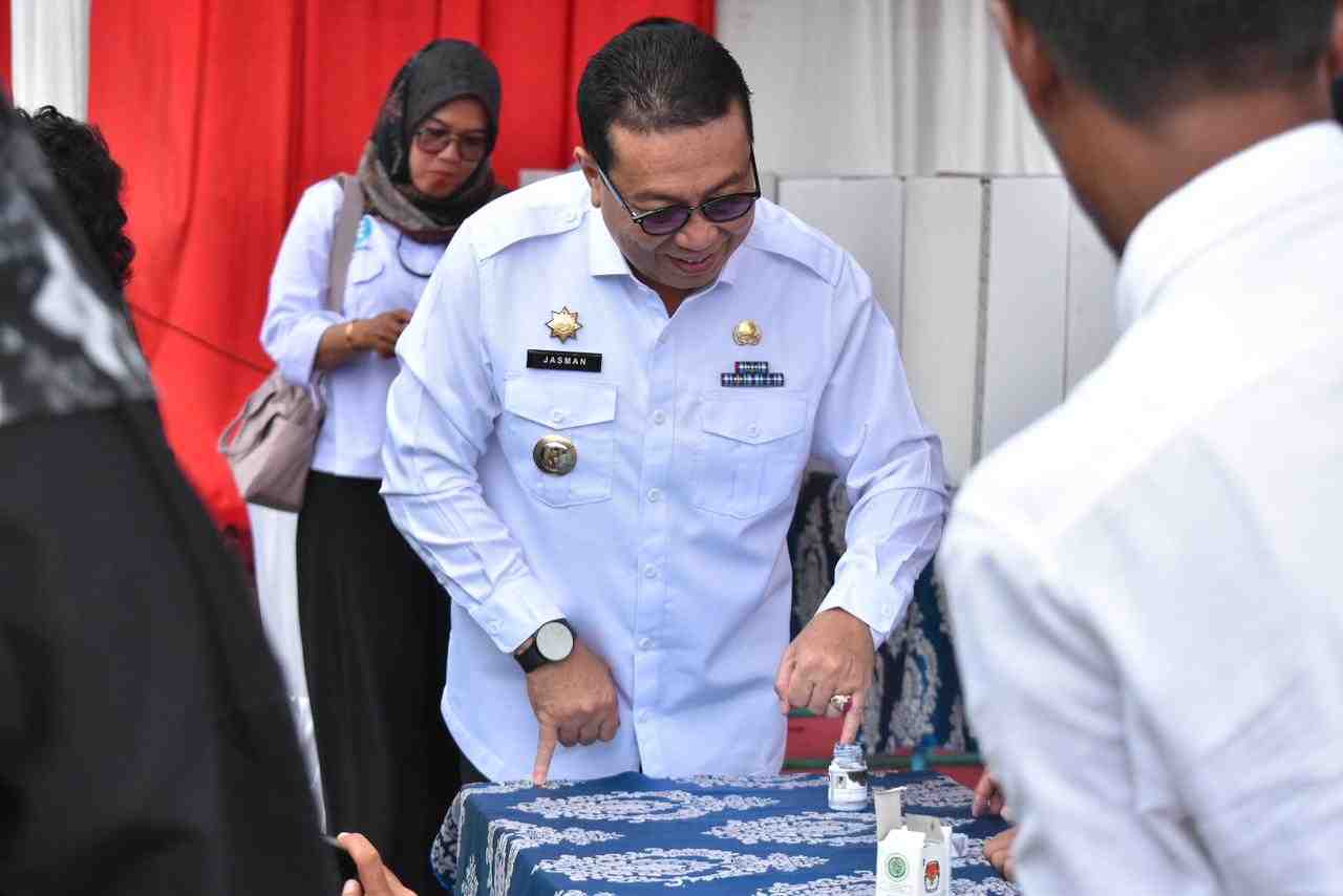 Pj. Wali Kota Jasman Jadi Pemilih DPTb Saat Simulasi Pemilu 2024