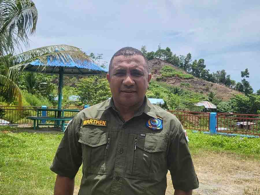 Kadis LH Raja Ampat Minta Warga Kota Waisai Buang Sampah Pada Tempatnya