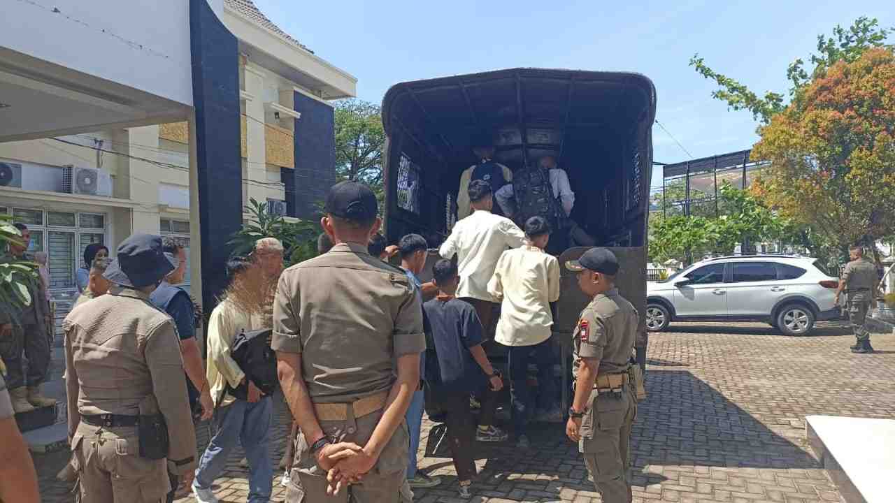 Keluyuran saat PBM Berlangsung, Belasan Pelajar di Padang Diamankan