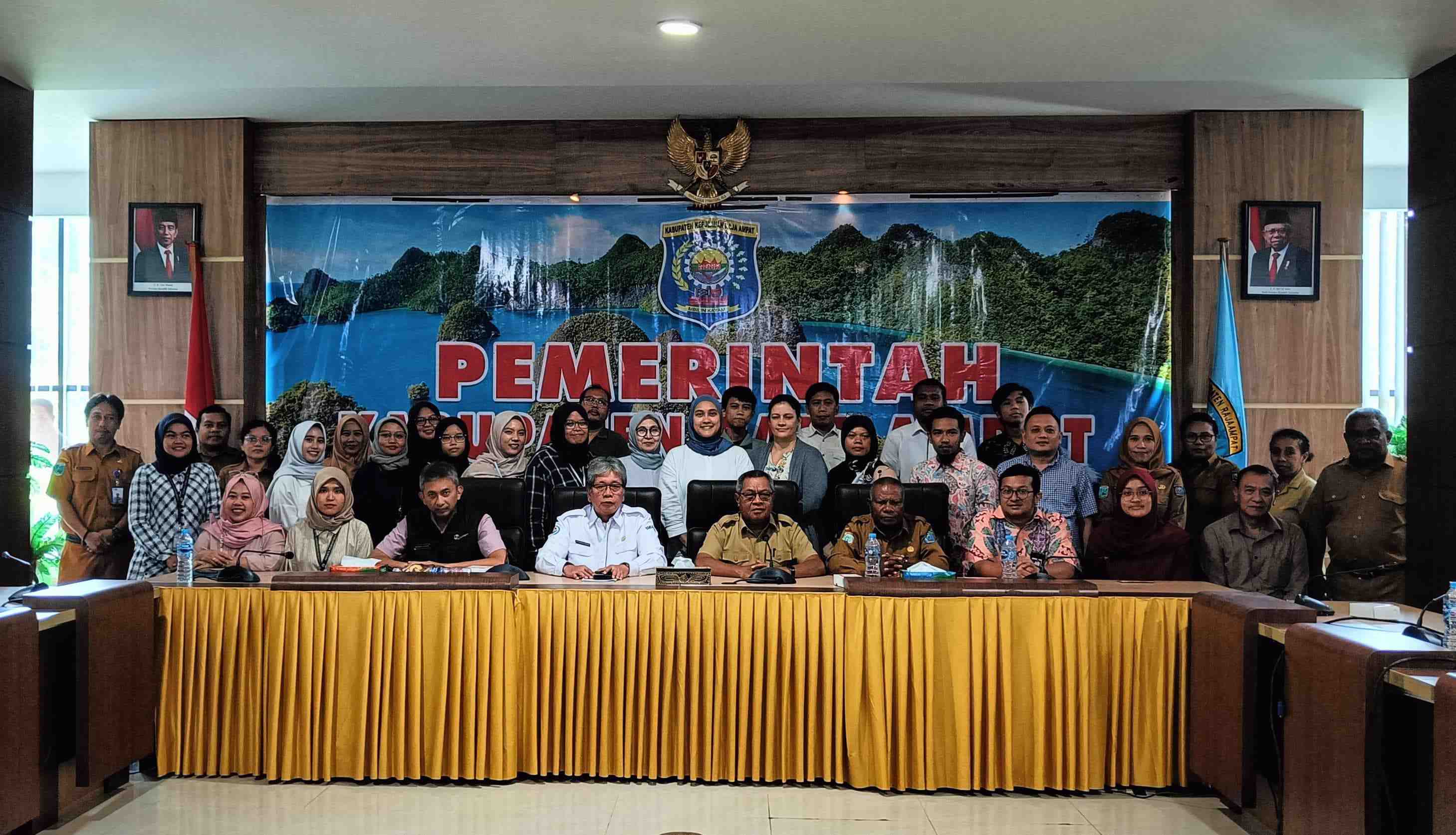 Kemendestrans Monitoring Implementasi Program TEKAD di Raja Ampat   