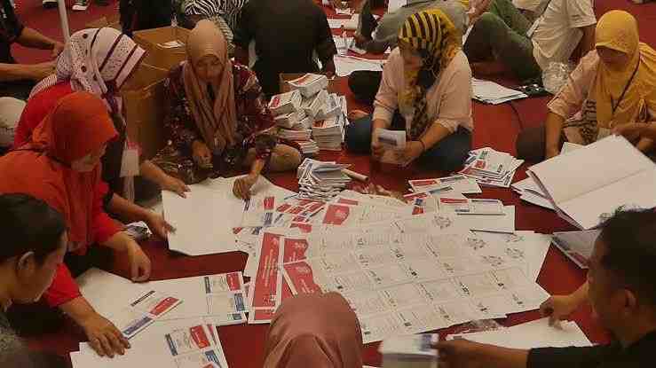 Bawaslu Agam Temukan Belasan Ribu Surat Suara Rusak