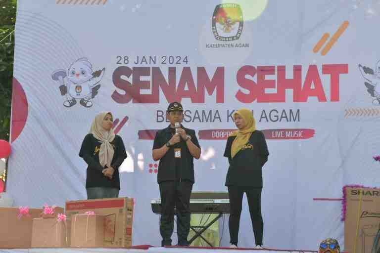 KPU Agam Kenalkan Jenis dan Warna Surat Suara Pemilu 2024 ke Pemilih
