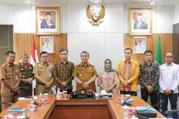 Mantapkan Persiapan Pemilu 2024, Pj Bupati Muara Enim Terima Audiensi KPU