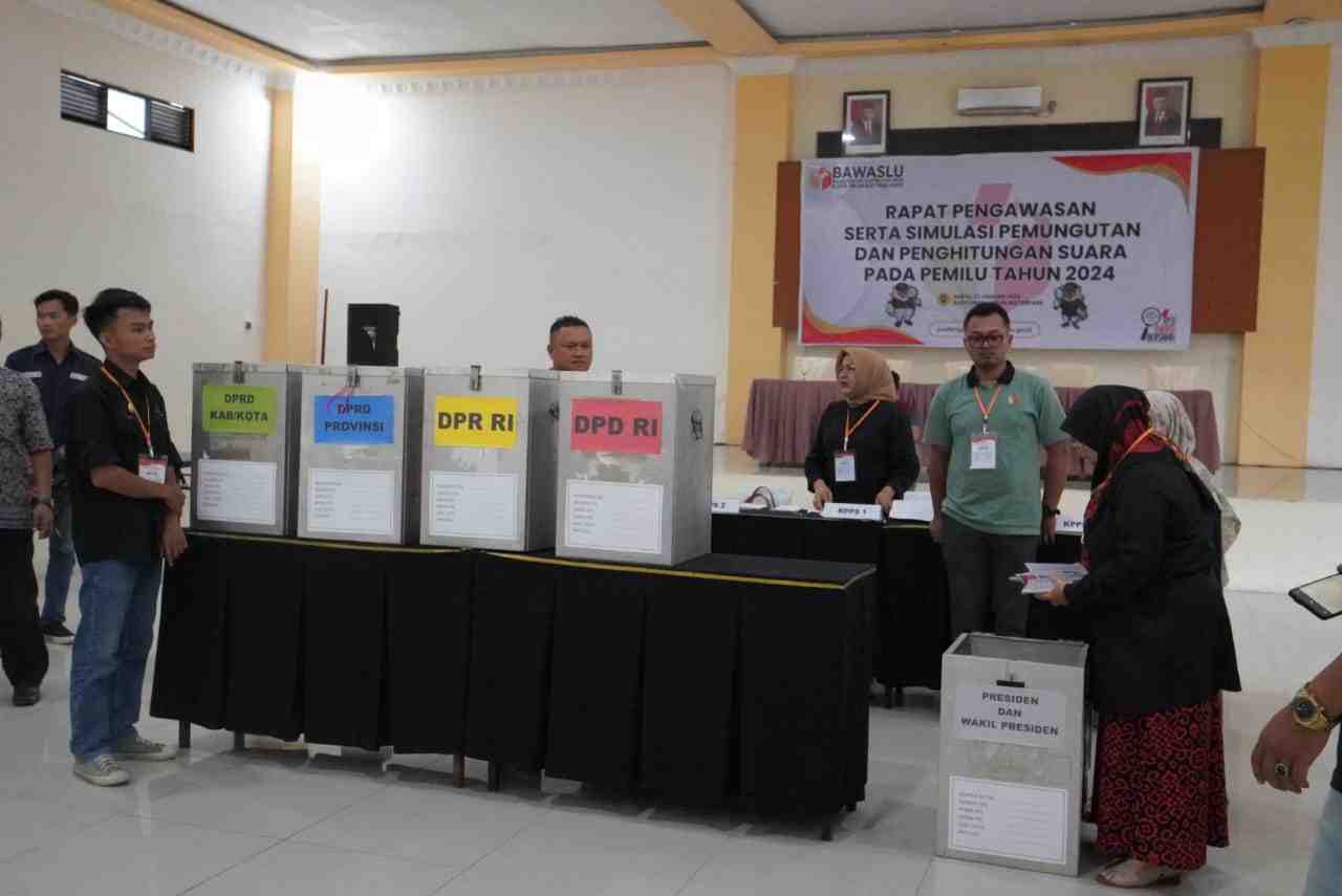 Bawaslu Padang Panjang Gelar Simulasi Pemungutan dan Perhitungan Suara Pemilu 2024