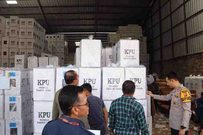 Sukseskan Pemilu 2024, Bawaslu Garut Pastikan Kelancaran Distribusi Logistik di Pelosok