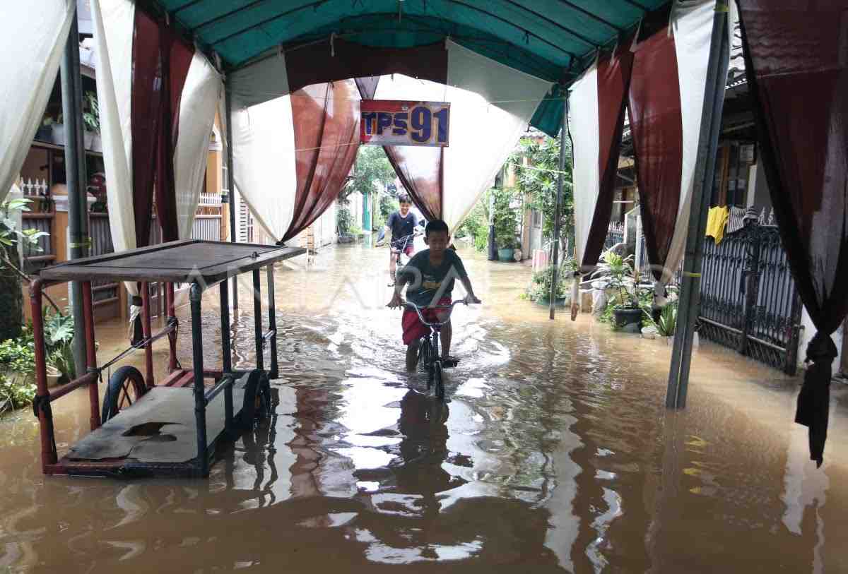 Bawaslu Rekomendasikan Pemungutan Suara Ulang TPS Terdampak Banjir