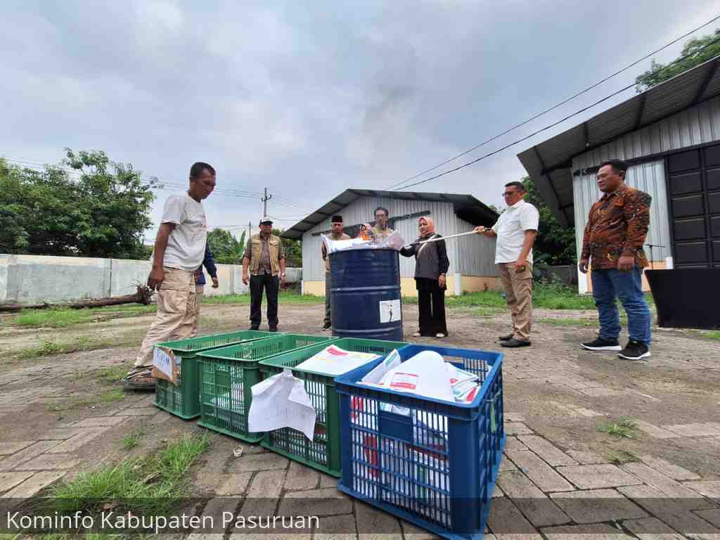 KPU Kabupaten Pasuruan Musnahkan 2.091 Surat Suara Rusak