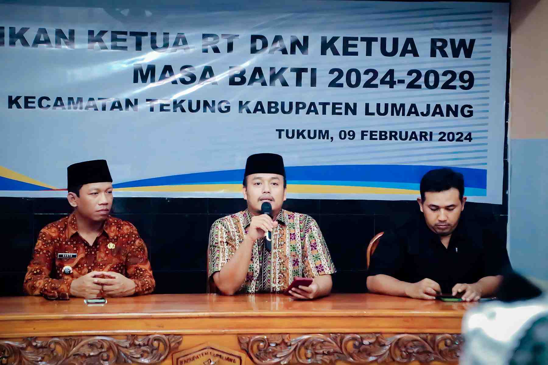 Camat Tekung Ajak Ketua RT dan RW Tingkatkan Partisipasi Masyarakat dalam Pemilu dan Pilkada