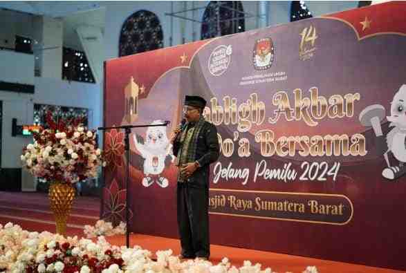 Tabligh Akbar dan Do'a Bersama Jelang Pemilu 2024 Digelar di Masjid Raya Sumbar