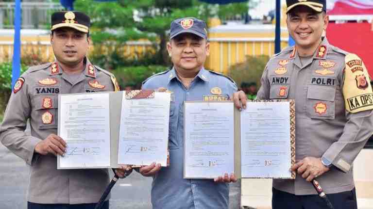 1.826 Linmas Aceh Tamiang Siap Amankan TPS