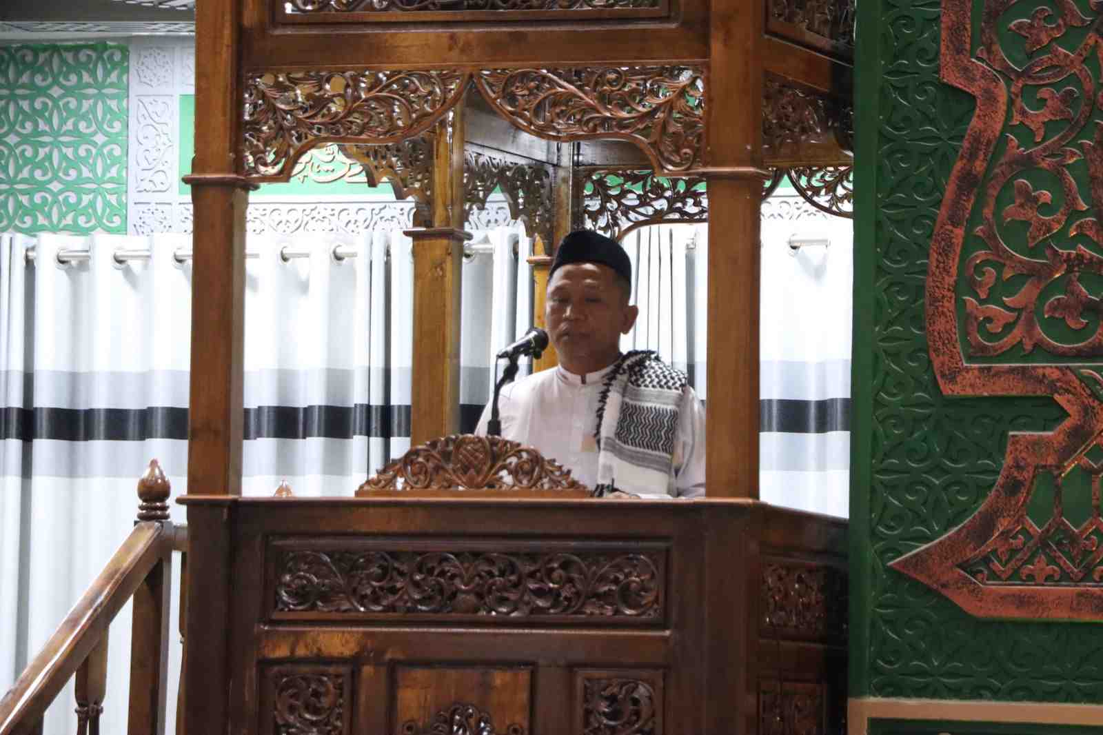 AKBP Eko Purwanto Sampaikan Pesan Pemilu Damai Usai Salat Subuh Berjemaah