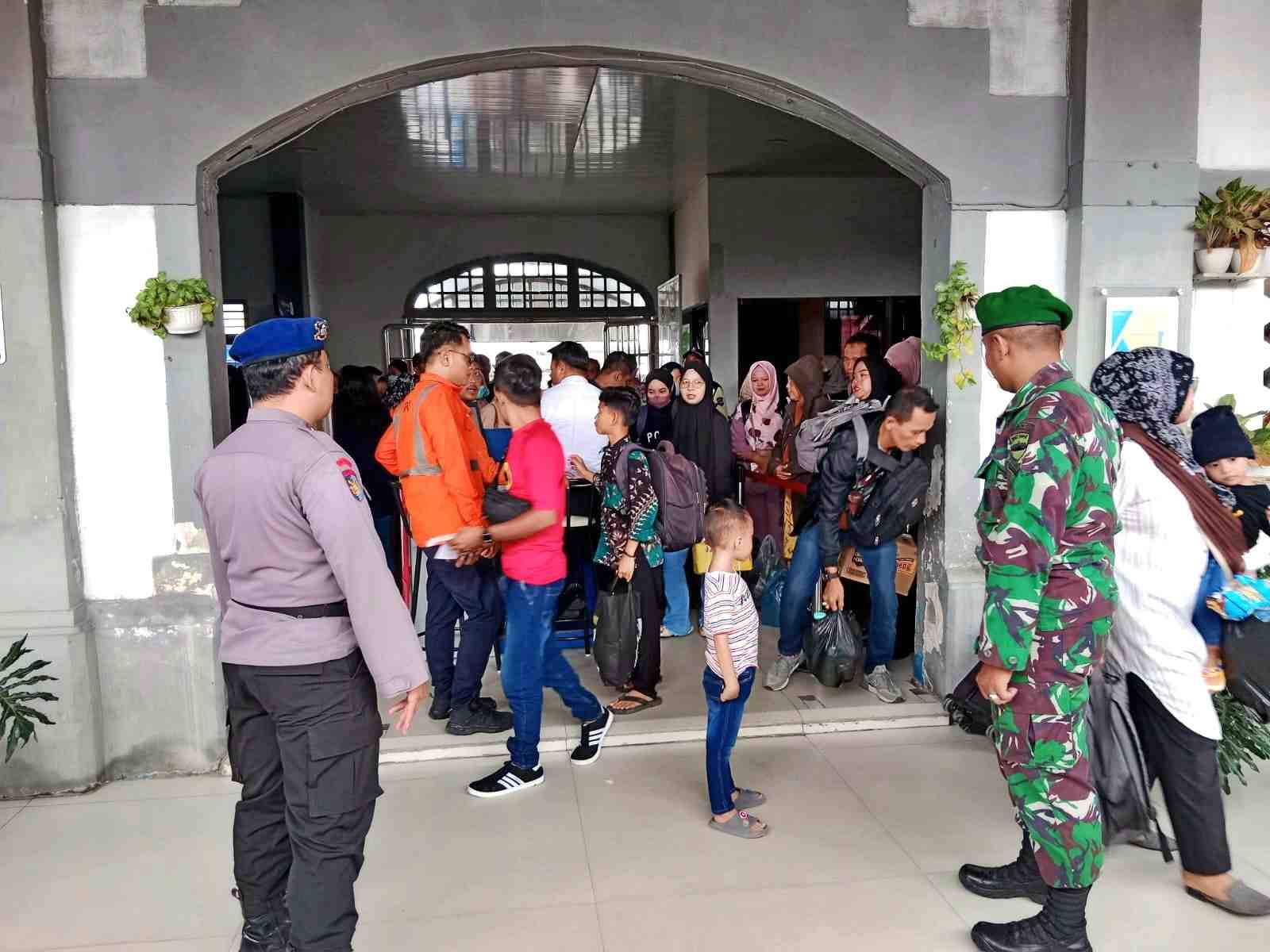 Lonjakan Penumpang Mudik Pemilu Terjadi, KAI Intensifkan Pengamanan   