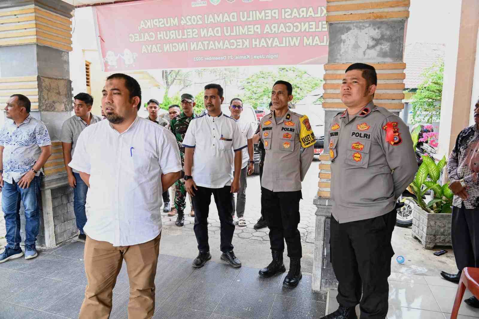 Pj Bupati Aceh Besar Pantau Input Data Hasil Pemilu di Kecamatan