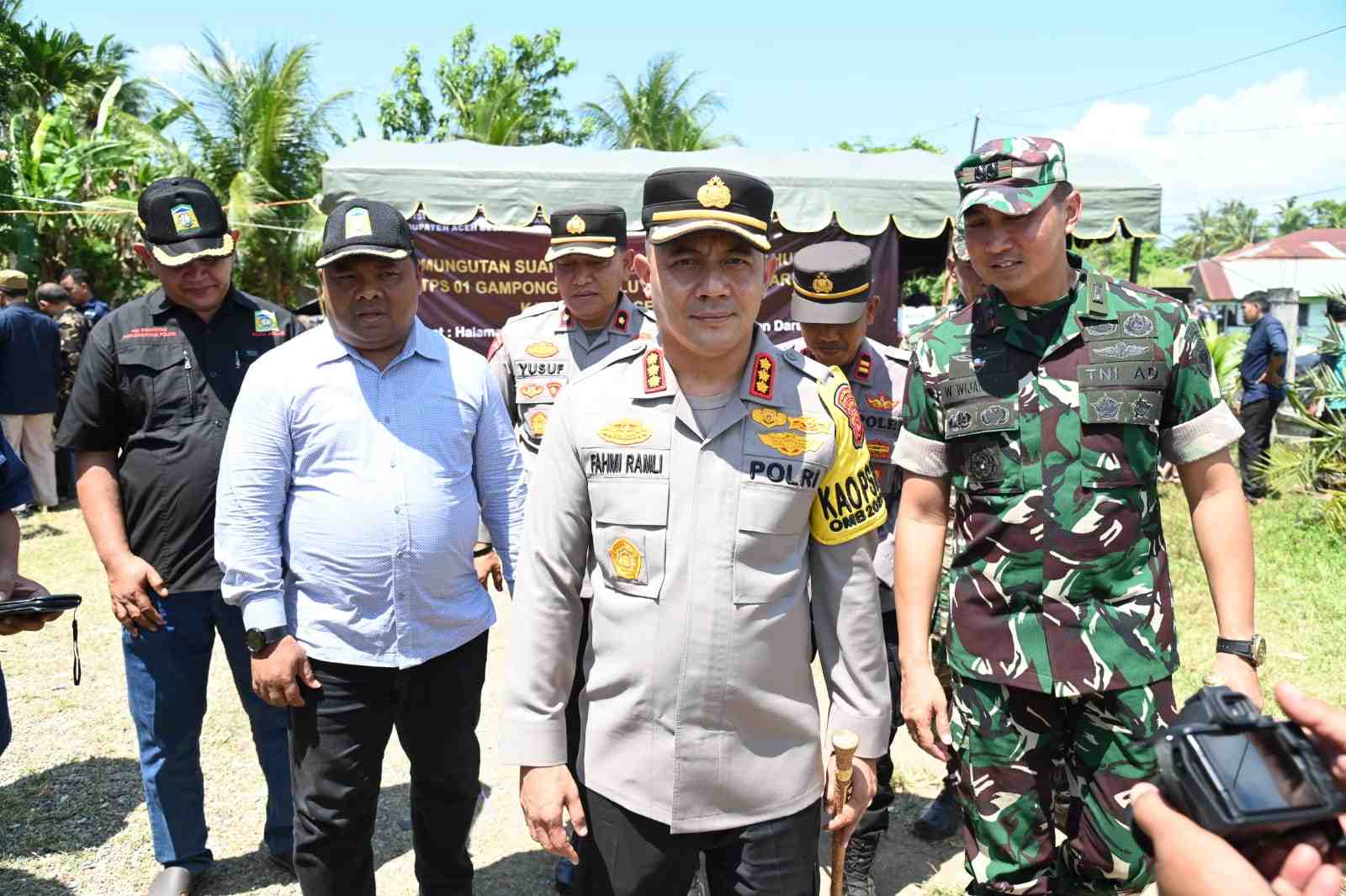 Wakili Pj Bupati, Sekda Aceh Besar Monitoring PSU di TPS 1 Gampong Teubaluy