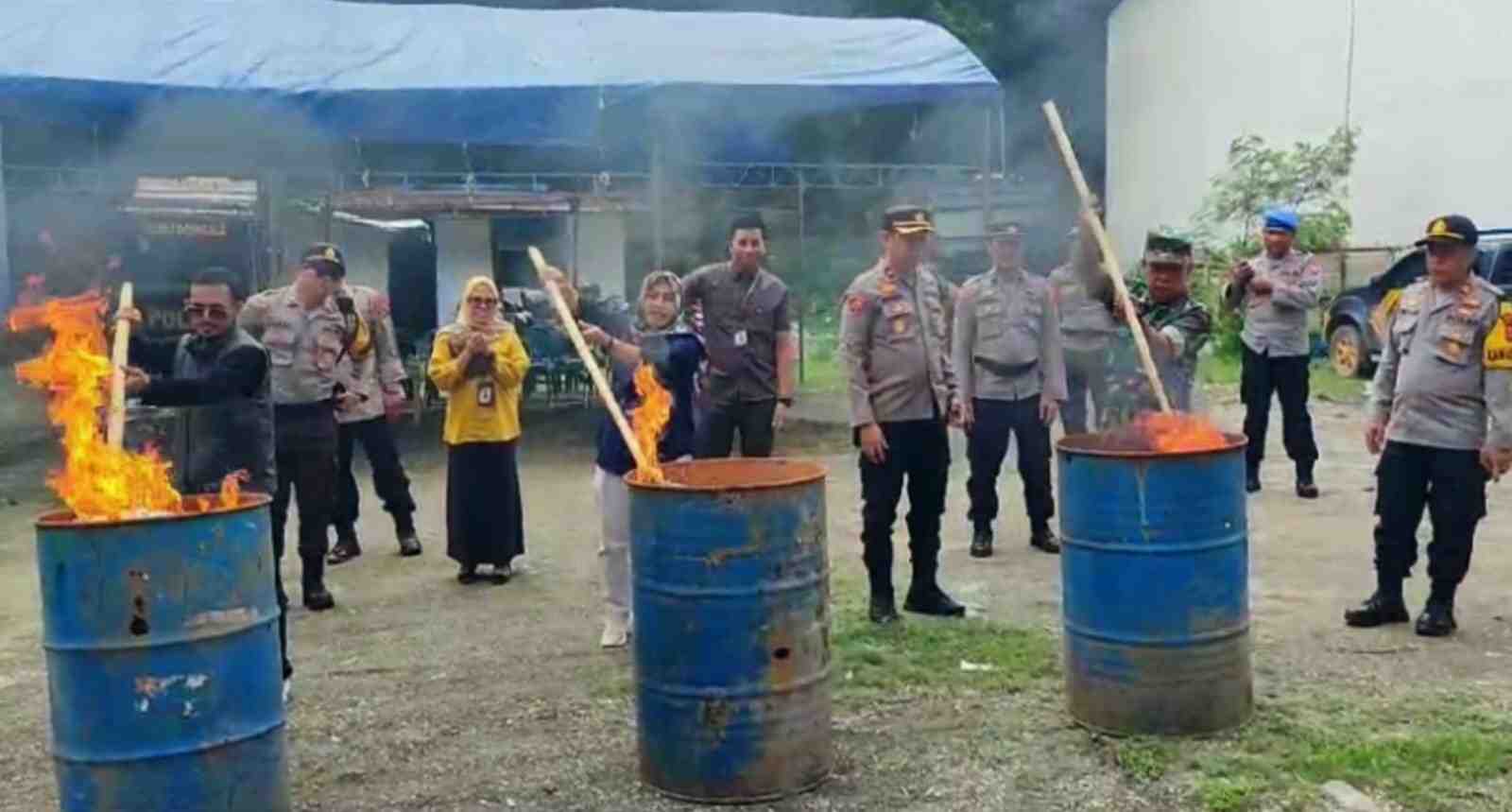 KPU Donggala Musnahkan Surat Suara Rusak Jelang Pemungutan Suara