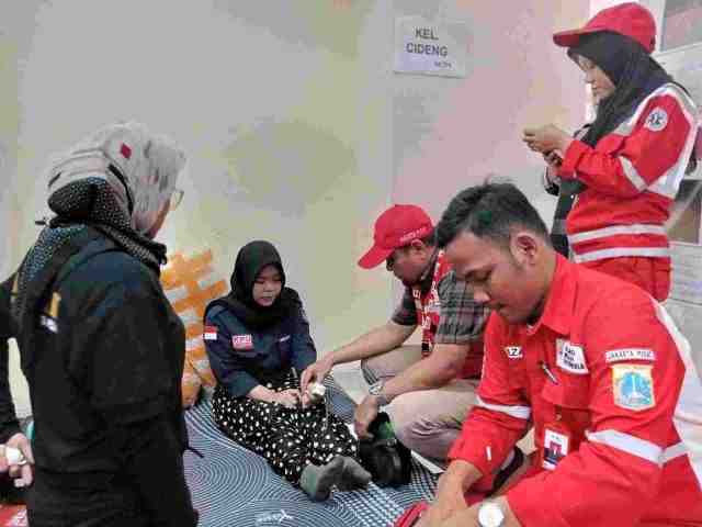 PMI Jakpus Berikan Layanan Kesehatan di Delapan Gudang Logistik Pemilu