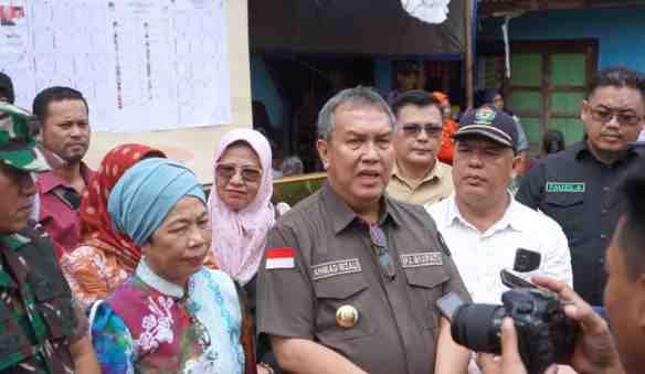 Pj Bupati Muara Enim Cek Pemungutan Suara Pemilu 2024 di sejumlah TPS