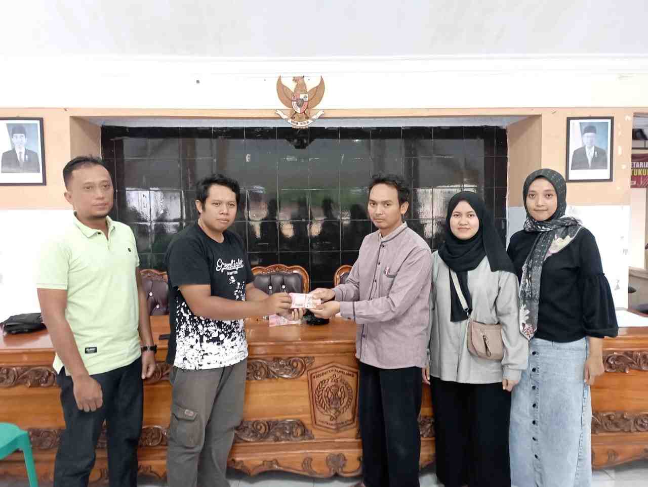 PPS Desa Tukum Salurkan Dana Operasional KPPS untuk Kelancaran Pemungutan Suara