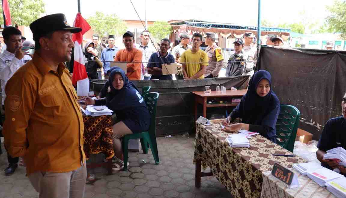 Pj Bupati Aceh Tengah Monitoring Pelaksanaan Pemilu 2024 di Beberapa TPS