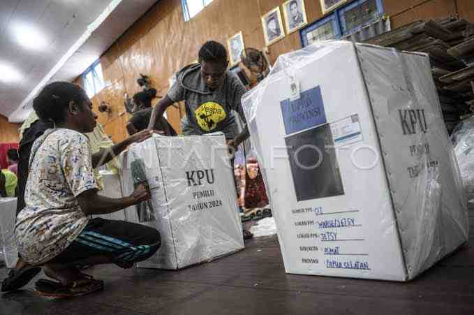 KPU Asmat Distribusikan Logistik ke Distrik Terluar