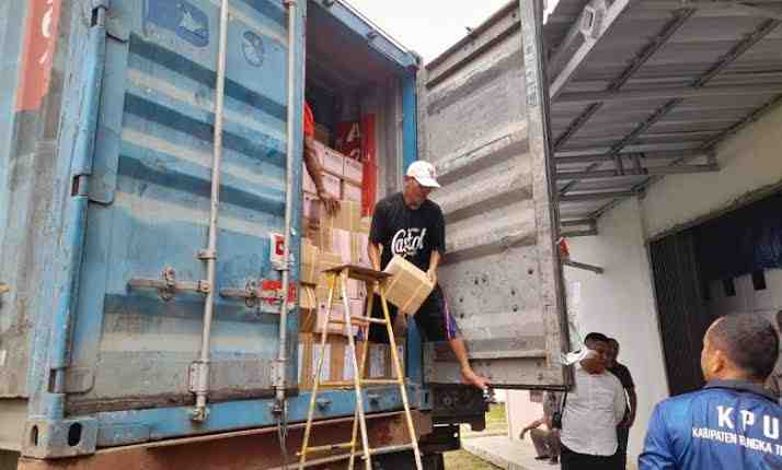 KPU Bangka Tengah Prioritaskan Distribusi Logistik ke Pulau Terluar