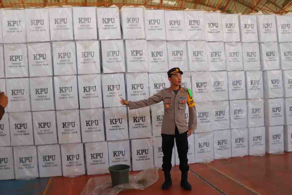 Polres Rohil Kawal Pendistribusian Logistik Pemilu ke Enam Kecamatan