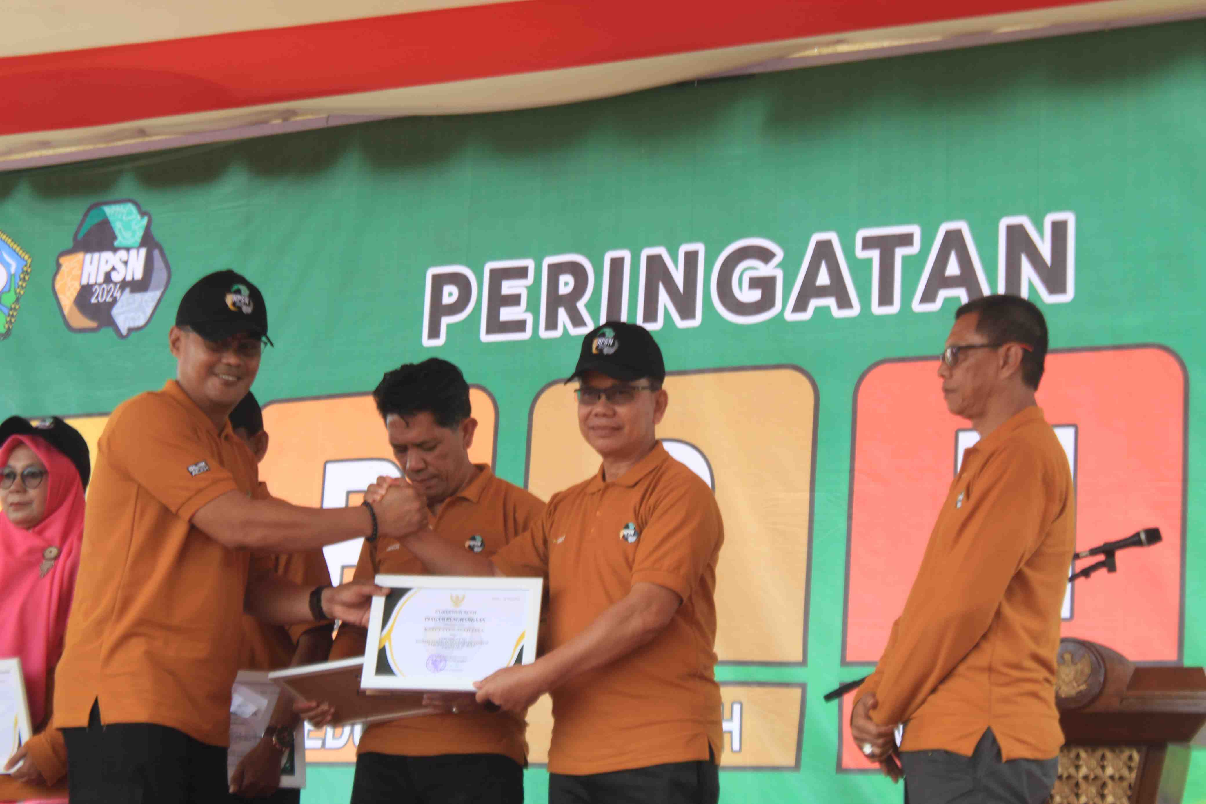 Aceh Jaya Raih Penghargaan Pengelolaan Sampah Terbaik ke-7