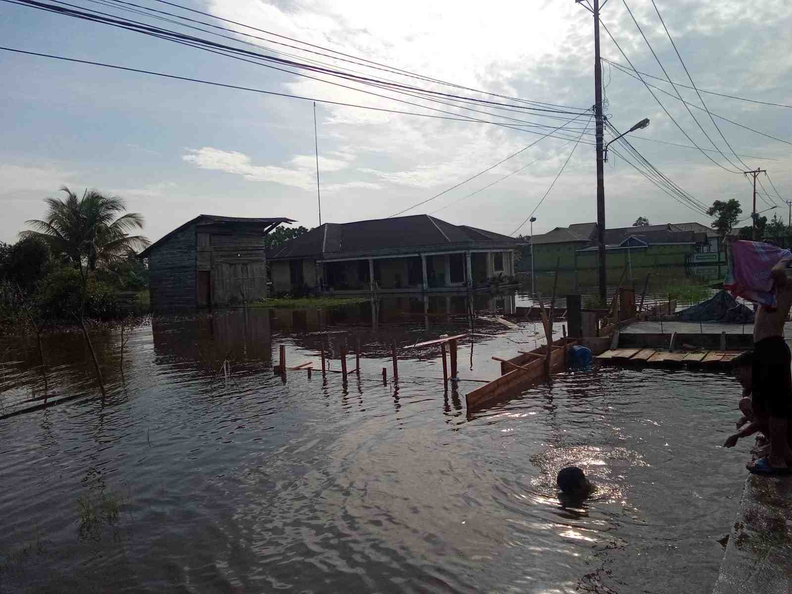 Warga Minta Pemerintah Turun Tangan Tangani Banjir Aceh Singkil