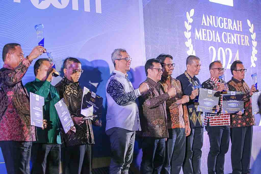 [SIARAN PERS] Kementerian Kominfo Beri Penghargaan kepada 36 Mitra Terbaik Jaringan Kominfo Newsroom