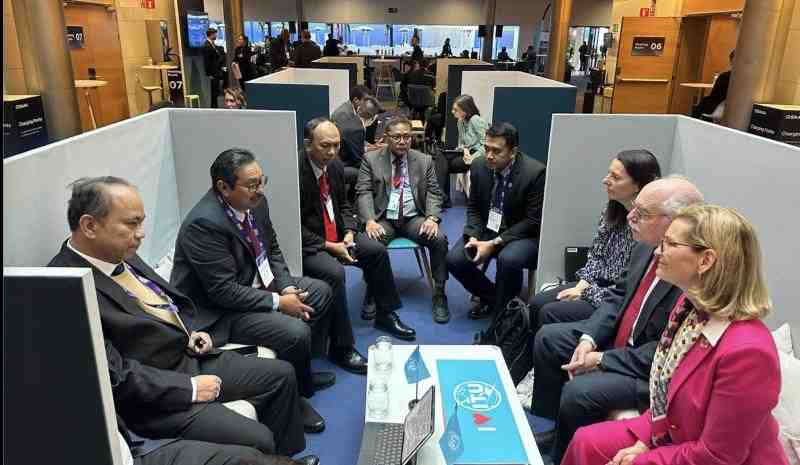 [SIARAN PERS] Menkominfo Bahas Percepatan Filing Satelit CAKRA-1 dengan Sekjen ITU