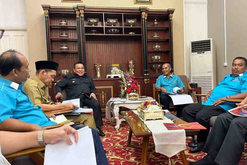 SF Hariyanto Menerima Audiensi Pengurus KONI Riau