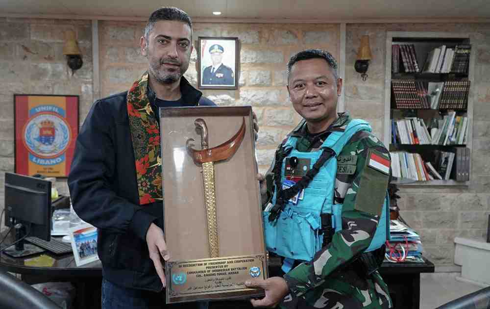 Benda Tradisi Jawa Tengah Jadi Cendera Mata Spesial Indonesia di Lebanon Selatan