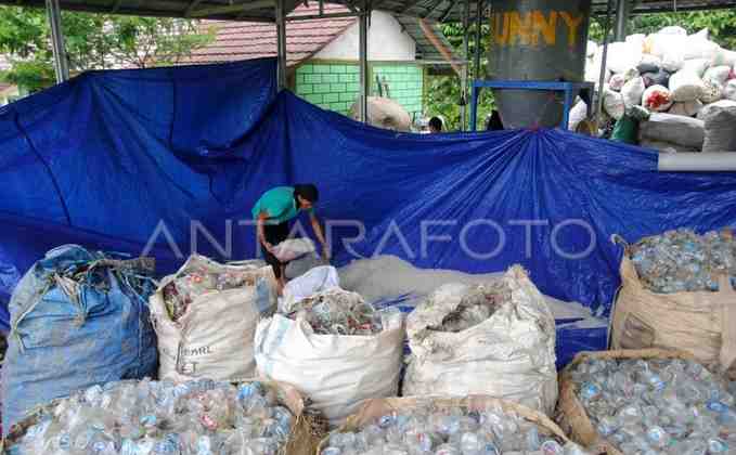 Sampah Plastik AMDK Kemasan Gelas Paling Banyak Ditemui