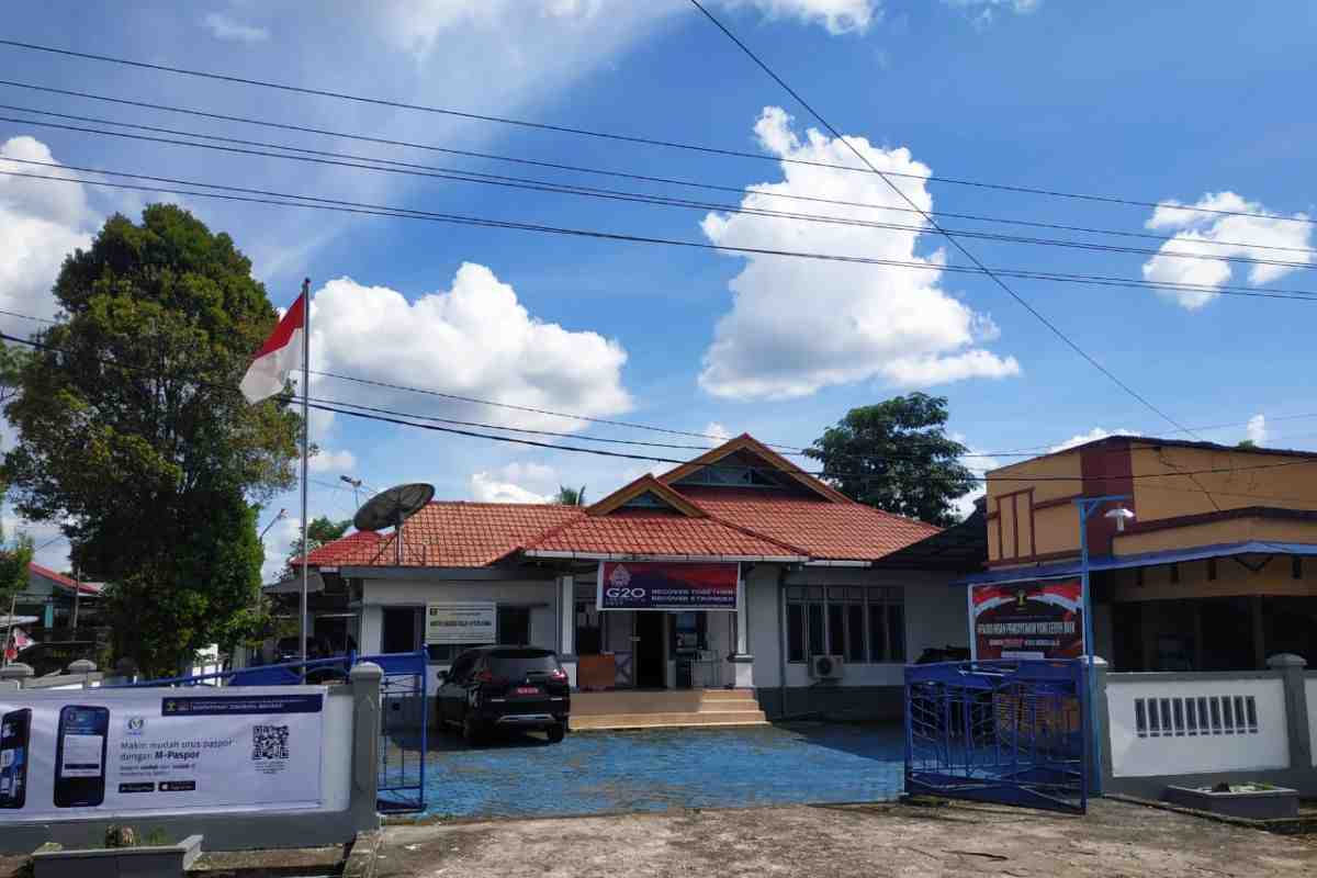 Masuk lewat Hutan, Imigrasi Putussibau Periksa Warga Malaysia