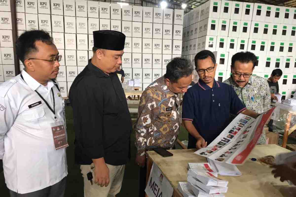 Tunggu Surat Balasan, KPU Kota Serang Tunda Pleno Penyandingan Data Suara DPR