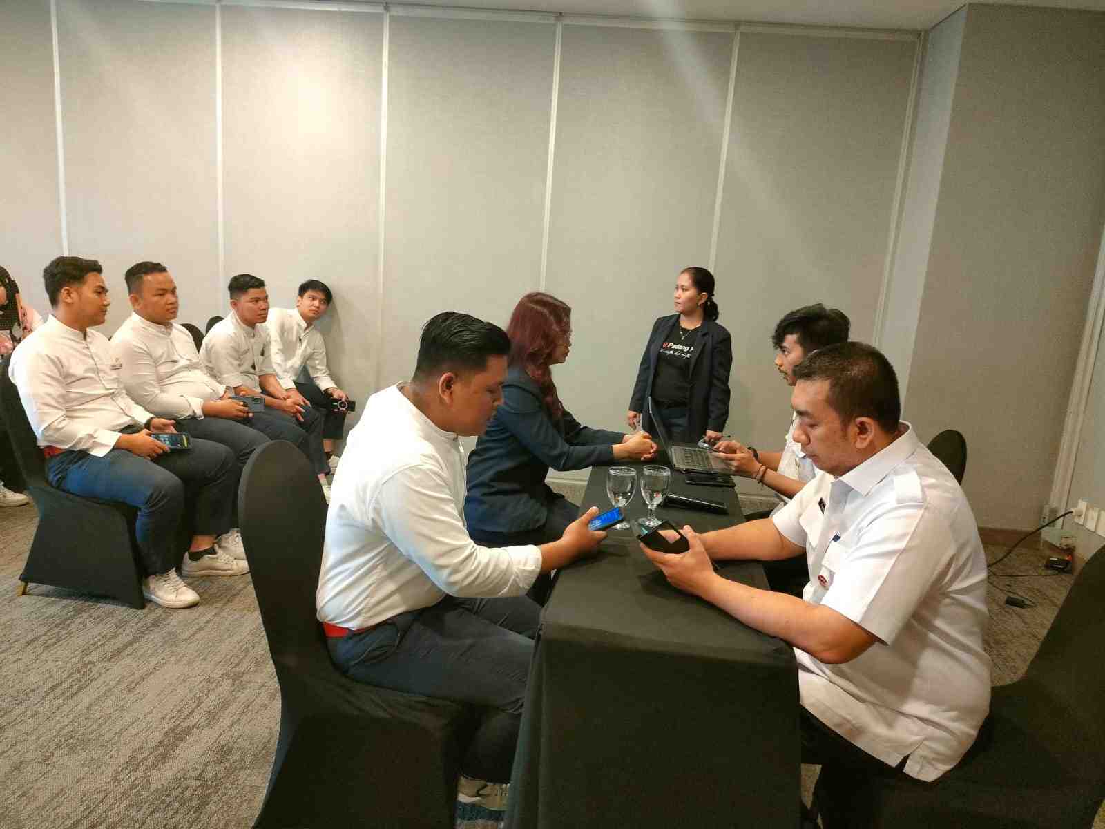 Warga Kota Padang Diimbau Segera Aktivasi IKD