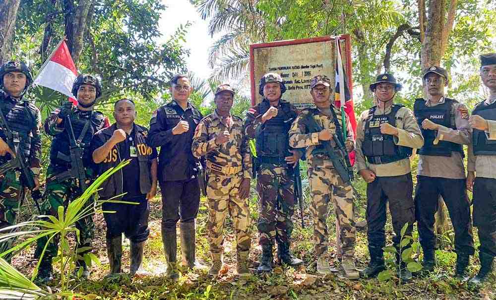 Patroli Gabungan TNI-Polri dan CIQ Amankan Perbatasan RI-Timor Leste di NTT