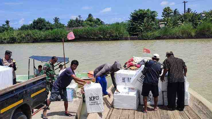 Kawal Pilkada Serentak 2024, Bawaslu Jabar Resmikan Pojok Pengawasan dan Posko Kawal Hak Pilih