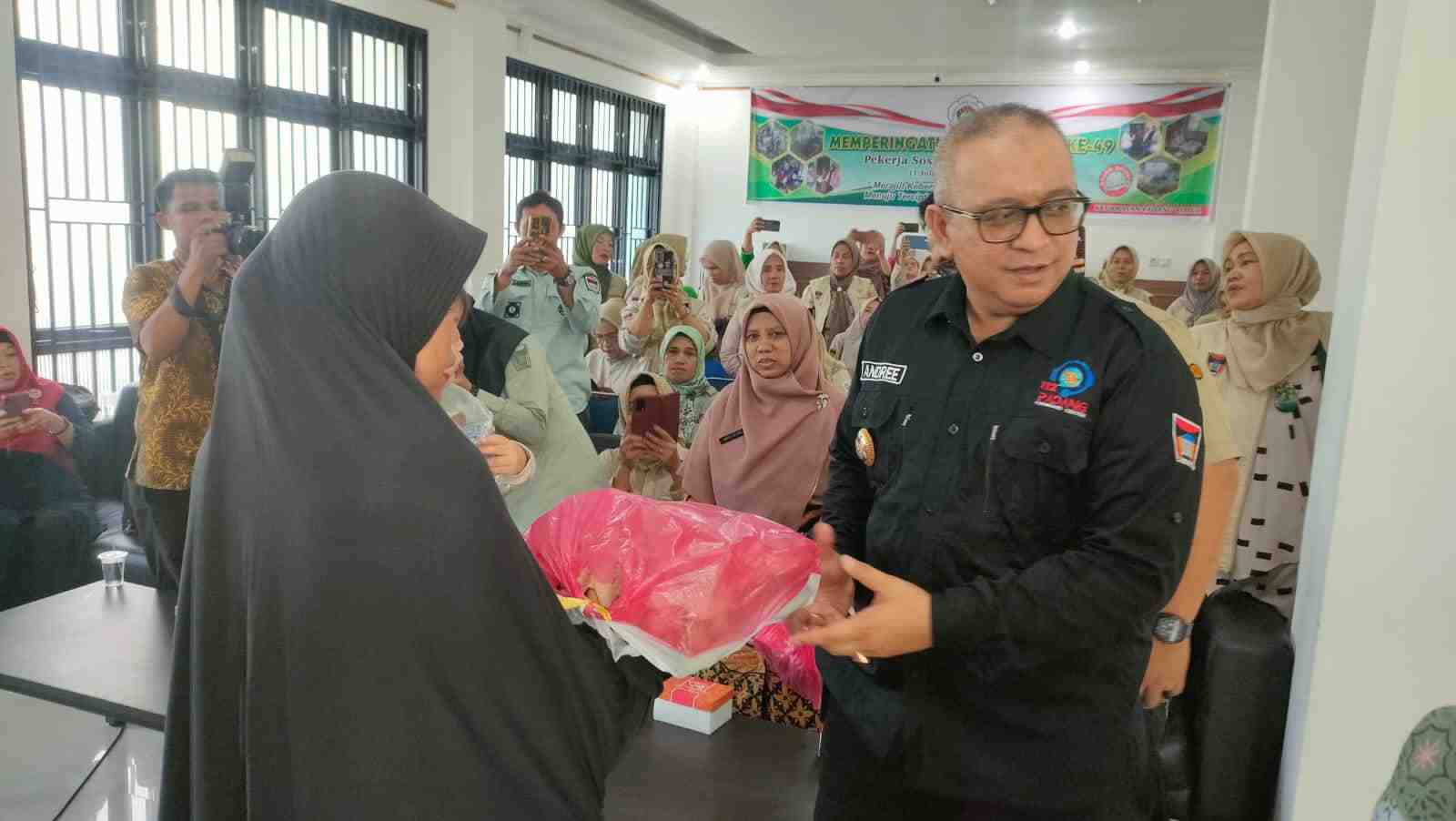Pj Wali Kota Padang Dorong Kecamatan Lain Tiru PSM Padang Timur