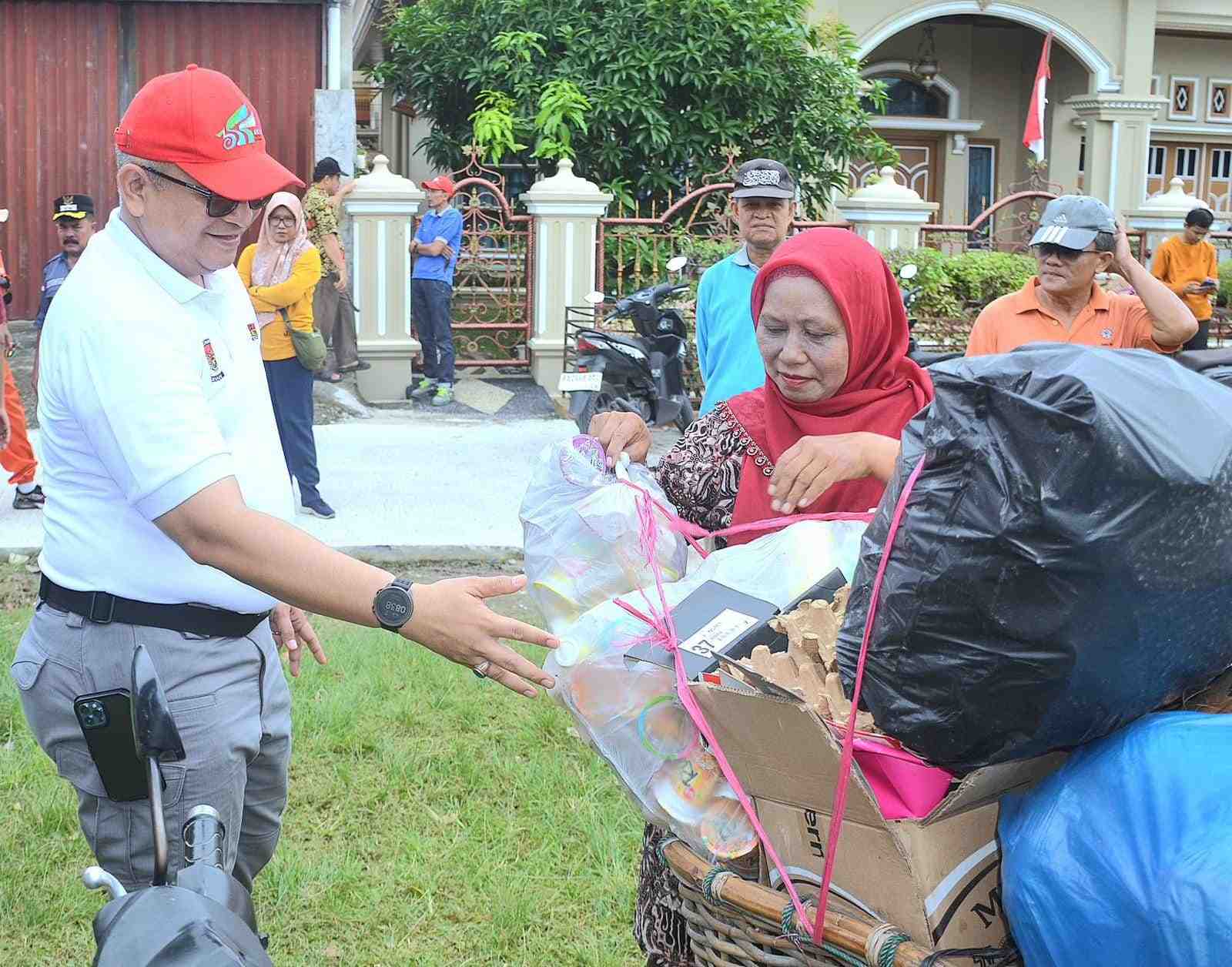 Padang Bagoro: Optimalkan Pengelolaan Sampah Mulai dari Rumah Tangga