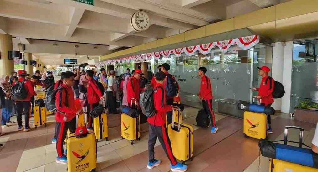 Tim Sepakbola dan Arung Jeram Sumbar Siap Berjuang di PON XXI Aceh-Sumut