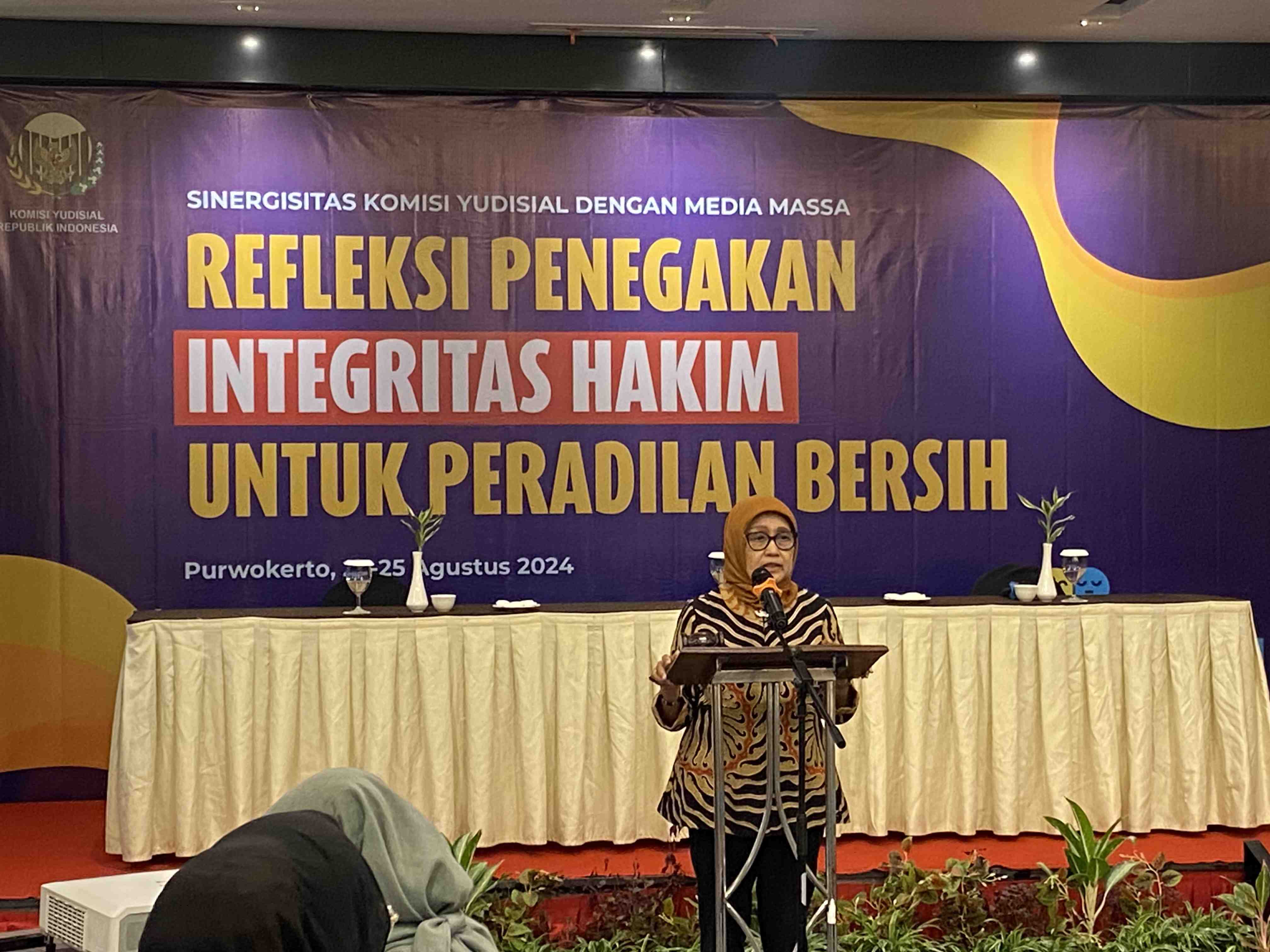 KY Minta Media Massa Turut Kawal Penegakan Integritas Hakim