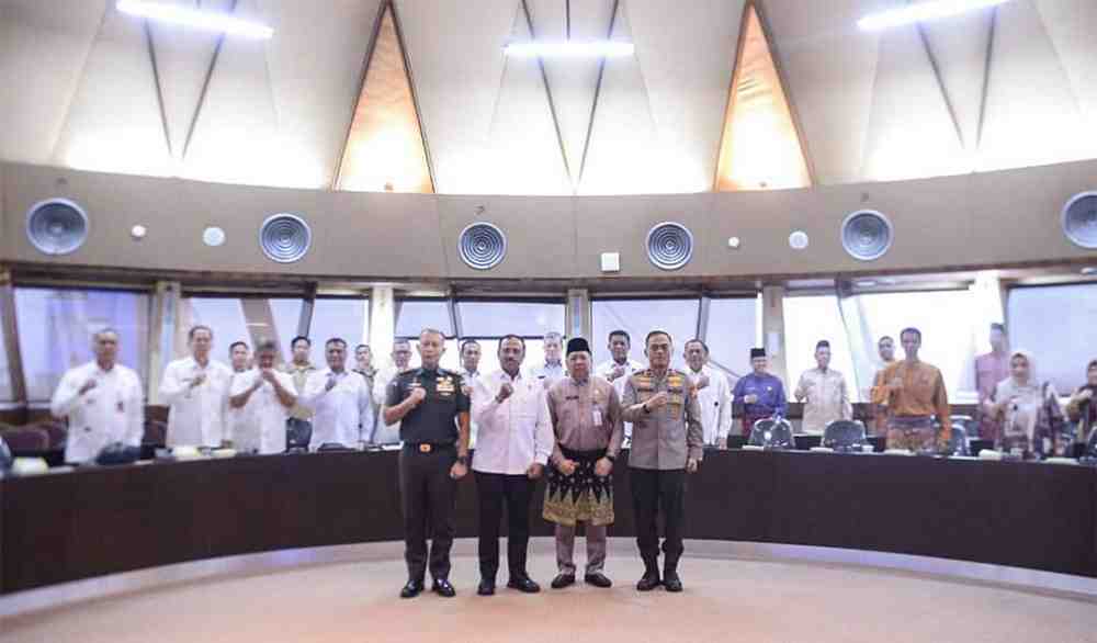 Kemenko Polhukam Dorong Pemda Riau Tingkatkan Fasilitas dan Pendidikan Politik Jelang Pilkada