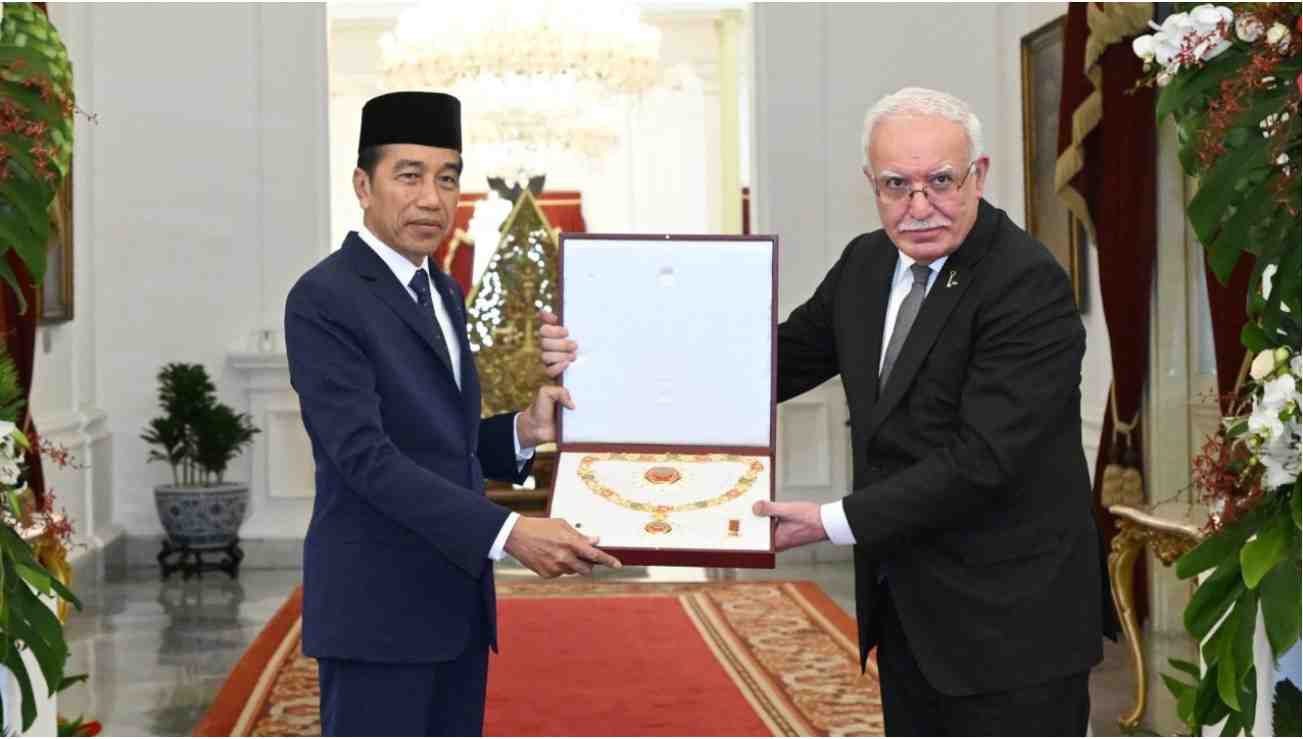 Presiden Jokowi Terima Penghargaan Tertinggi dari Palestina atas Dukungan terhadap Hak Kemerdekaan